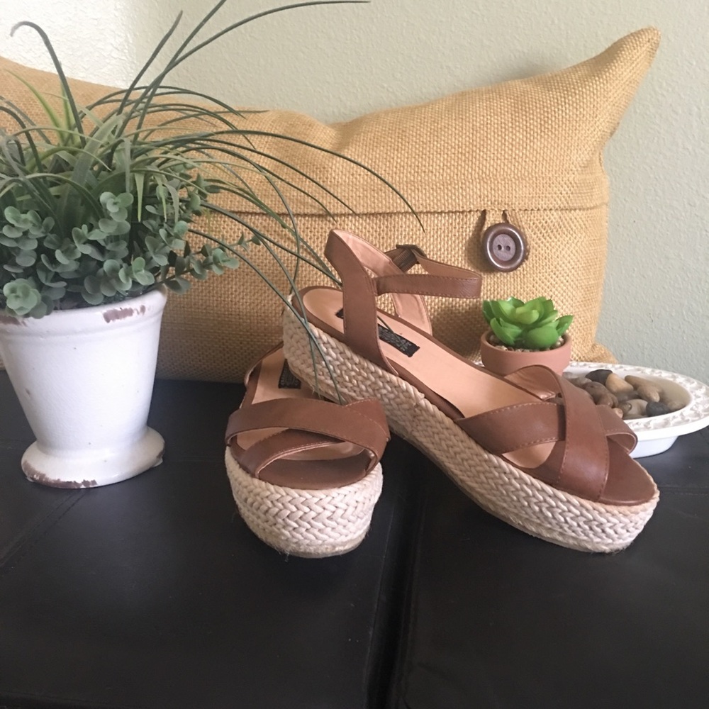 Women’s shoes